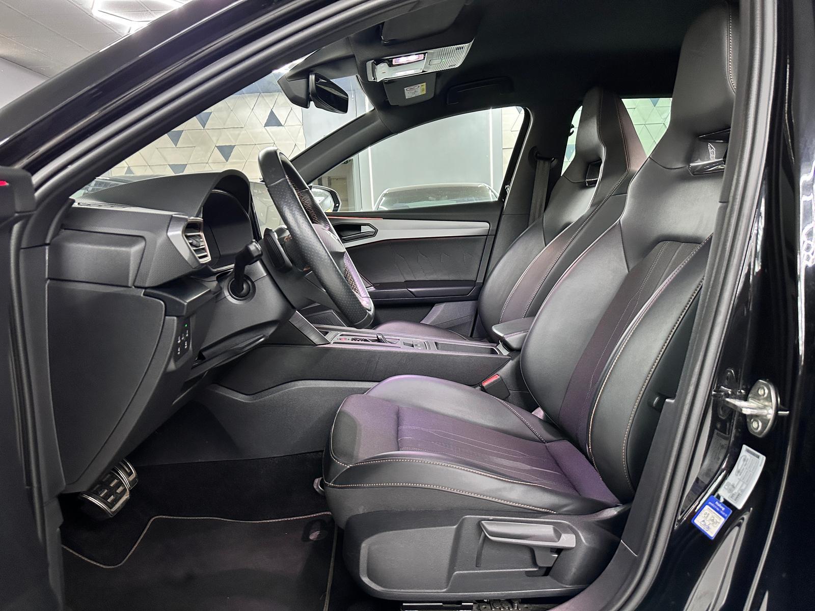 CUPRA LEON SPORTSTOURER E-HYBRID 204ch DSG - ATTELAGE PIVOTANT - COCKPIT NUMÉRIQUE - ACC - CAMÉRA DE RECUL - SIÈGES CHAUFFANTS