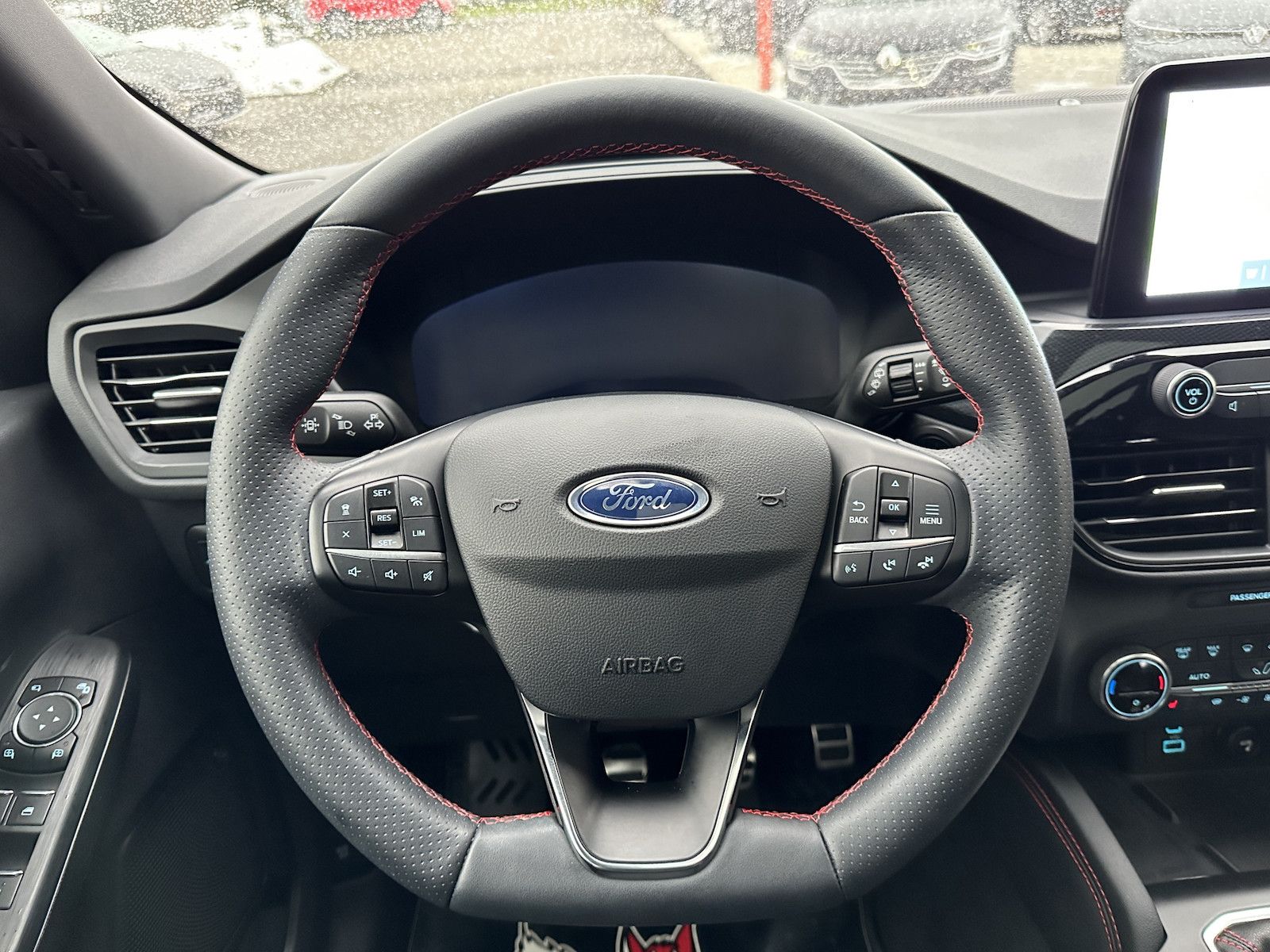 Fahrzeugabbildung Ford Kuga Hybrid ST-Line /LED/HuD/Navi/Spur/ACC/Pano