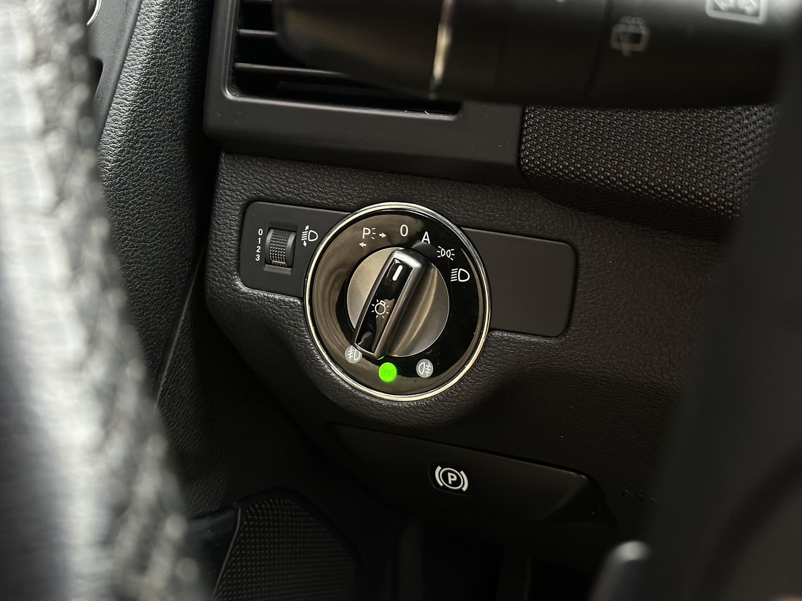 Mercedes-Benz GLK220 2009 — photo 29