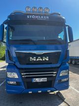 MAN TGX 18.440 4x2LL Motorwagen Plane + Anhänger - MAN Motor