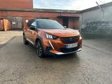 Peugeot 2008 e- Allure - mit Elektro-Antrieb: Orange, Kombi