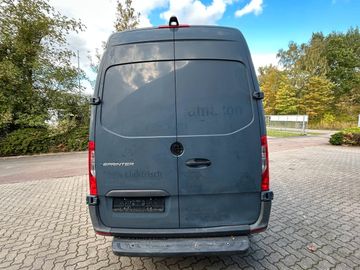 Mercedes eSprinter - 5