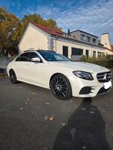 Mercedes-Benz E 350d AMG Line *Designo* 20 Zoll * Pano * 360  - Mercedes-Benz E 350 in Frankfurt (Main)