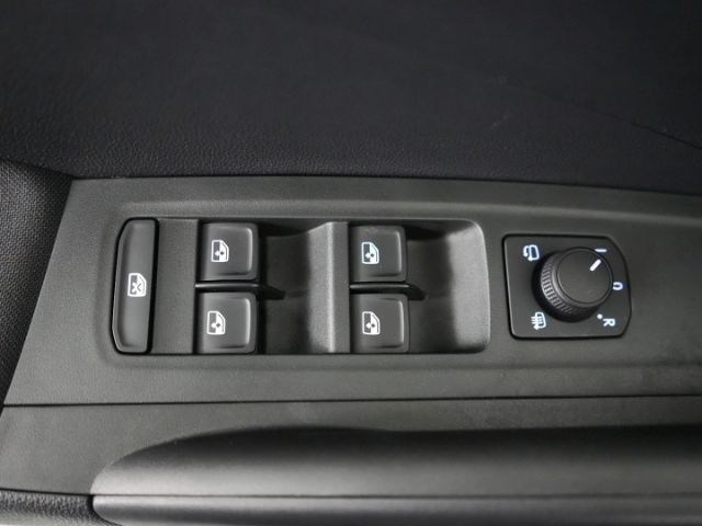 Fabia SELECTION TSI DSG+LED LICHT+NAVI+RÜCKCFAHR