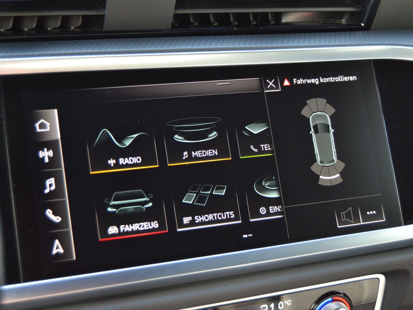 Q3 35 TFSI S-tronic Advanced OPTIK-SW/AHK/LED/18