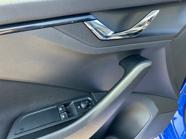 Fahrzeugabbildung SKODA Kamiq 1.0TSI Selection LED+KAMERA+TEMPOMAT+++