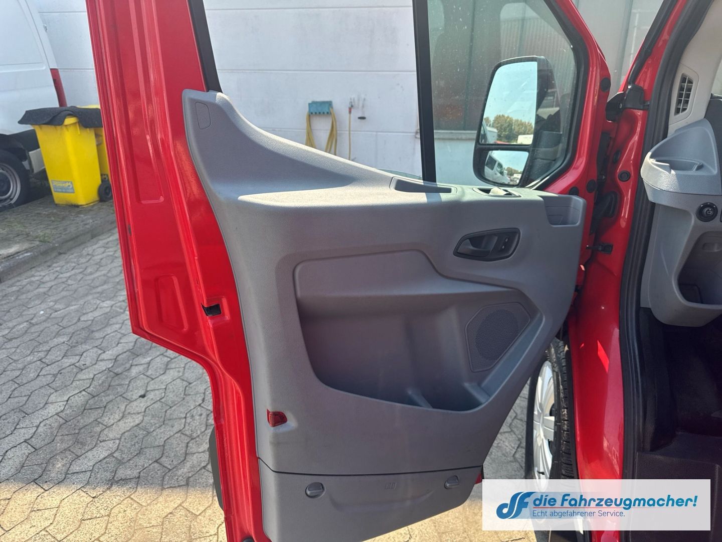 Fahrzeugabbildung Ford Transit Kombi 350 L3 Trend 2.2 TDCi DPF *7175 *K