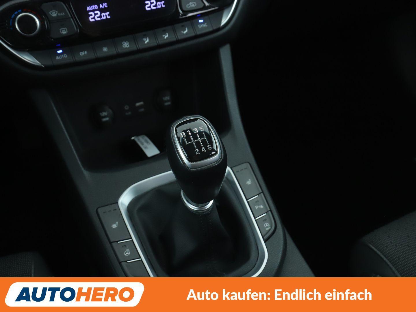 Hyundai i30 1.4 TDGI *NAVI*PDC*SHZ*KLIMA*