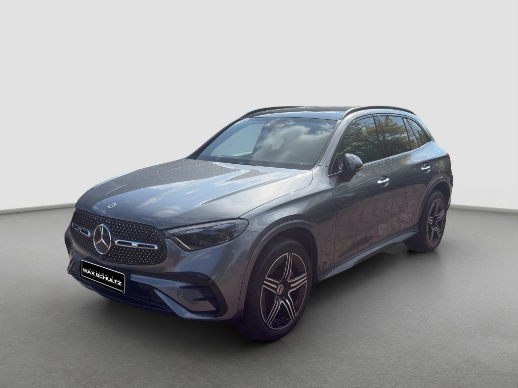 MERCEDES-BENZ GLC 300 4MATIC AMG Line*NightPaket*PanoDach*HUD
