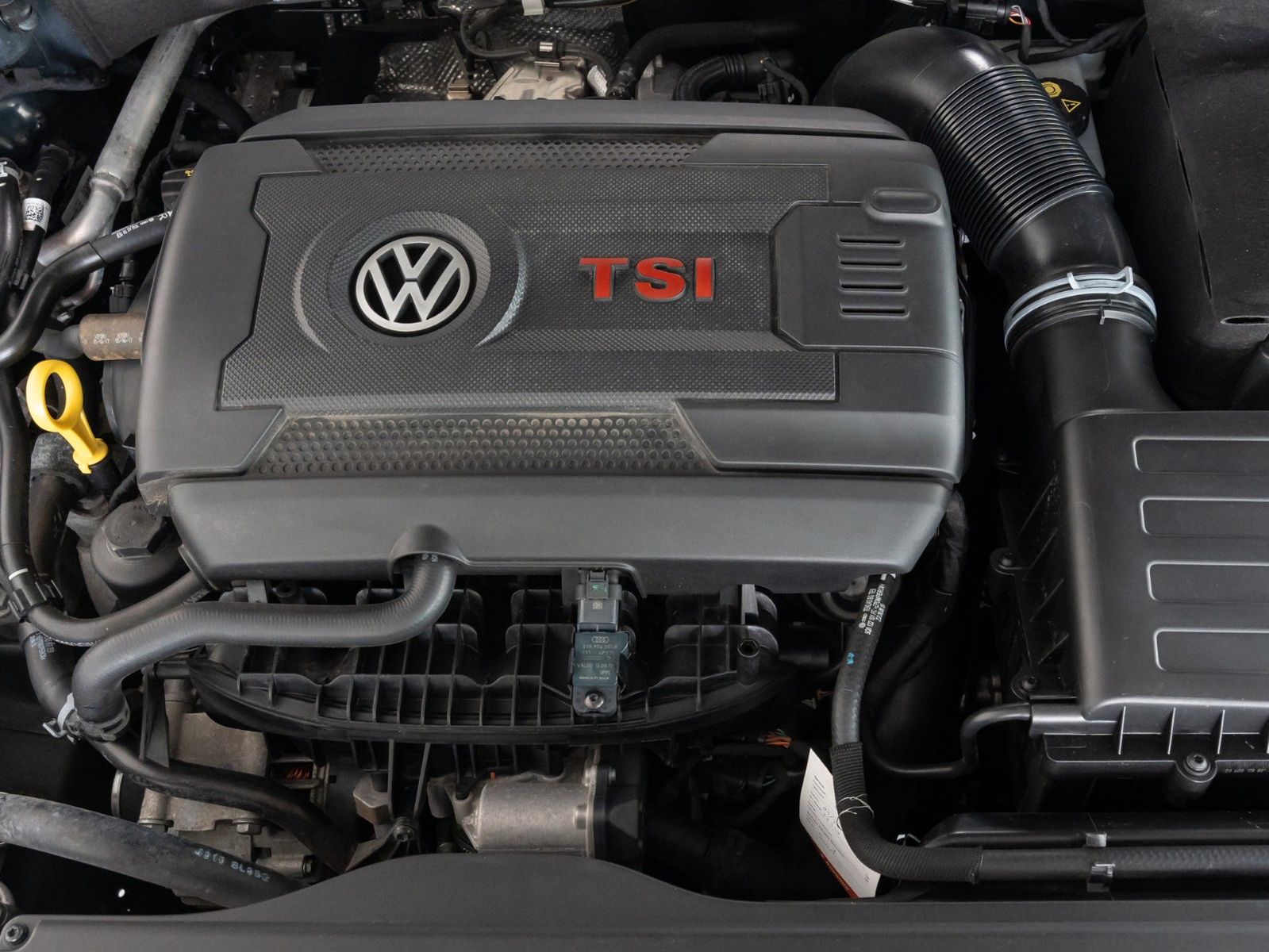 Fahrzeugabbildung Volkswagen Golf VII GTI Perf Xenon Navi ACC DigTacho Kamera