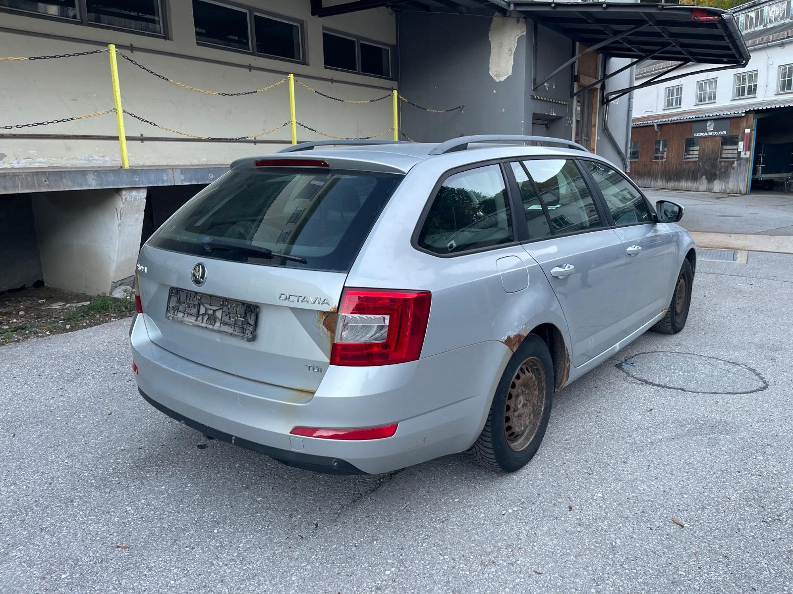 Skoda Octavia 2013 — engine 1.598 cm³, 105 HP (77kW)