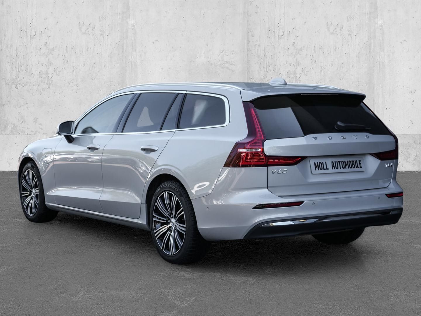 Volvo V60 Kombi Plus Bright Recharge Plug-In Hybrid AW imagem 2