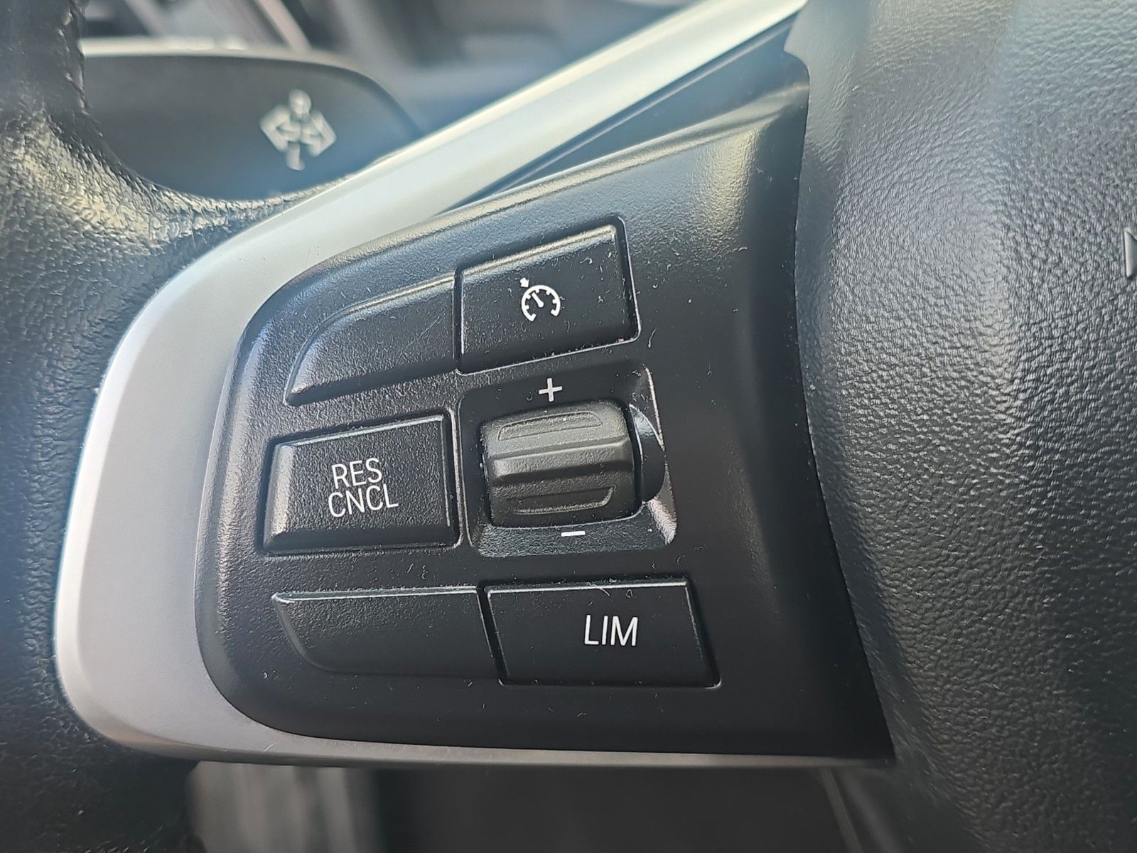 Fahrzeugabbildung BMW X1 xDrive 18 d Sport Line AUTOMATIK