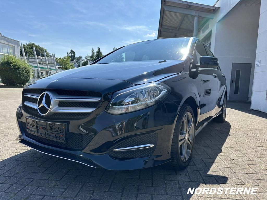 Mercedes-Benz B 180