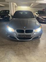 BMW 320i Touring , Kombi, BMW - BMW 320 aus 2008: Kombi, 320i