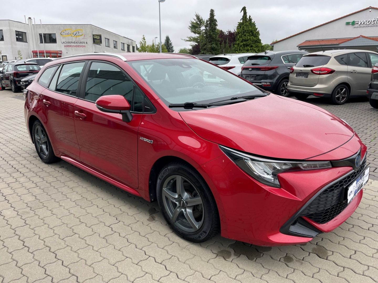 Fahrzeugabbildung Toyota Corolla Hybrid LED Verkehrszeichenerk HeadUpDis