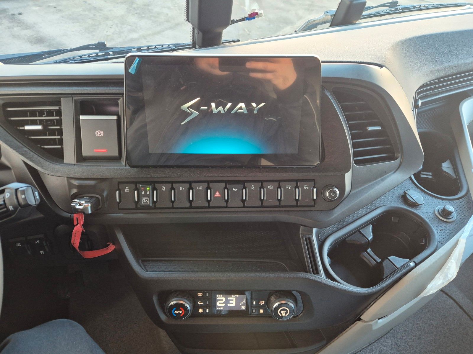 Fahrzeugabbildung Iveco AS260S58Y/FS CM 6x2-4 BDF Intarder Standklima