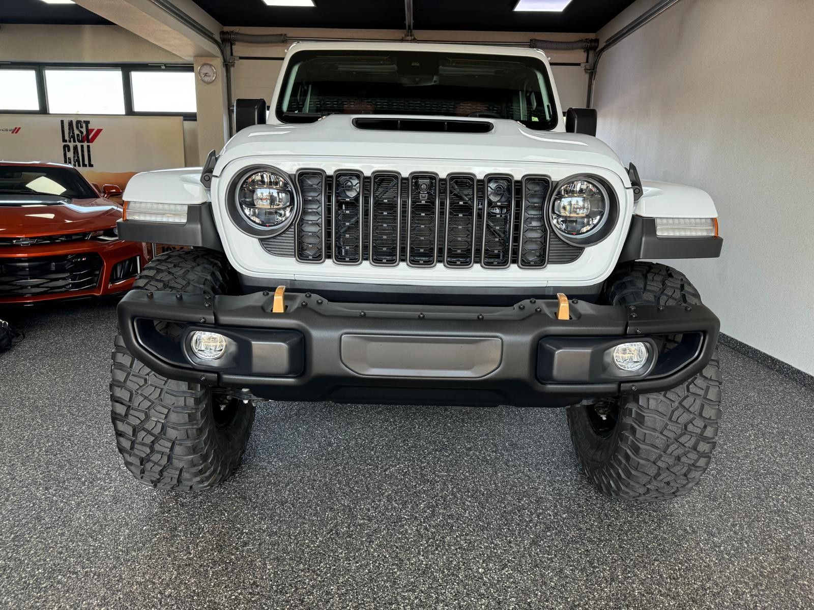 Fahrzeugabbildung Jeep RUBICON 392-V8-3" FAHRWERK-37" REIFEN-POWERSTEPS