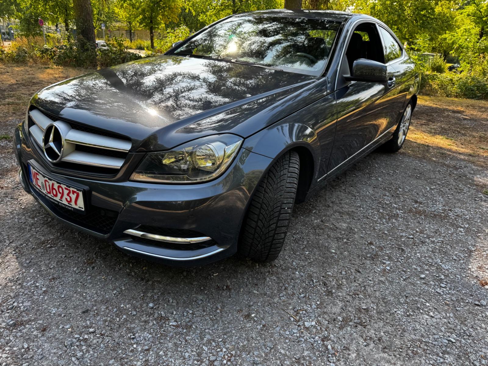 Mercedes-Benz C 200 Coupe CGI mit erst 81240km !