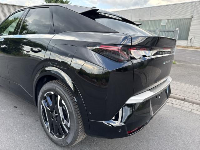 Peugeot 3008 -E GT 210 Massagefunktion Panorama-Schiebed