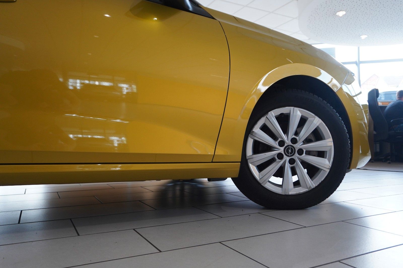 Fahrzeugabbildung Opel Astra L Lim. 1.2T ELEGANCE NAVI/LED/KAMERA/SPORT