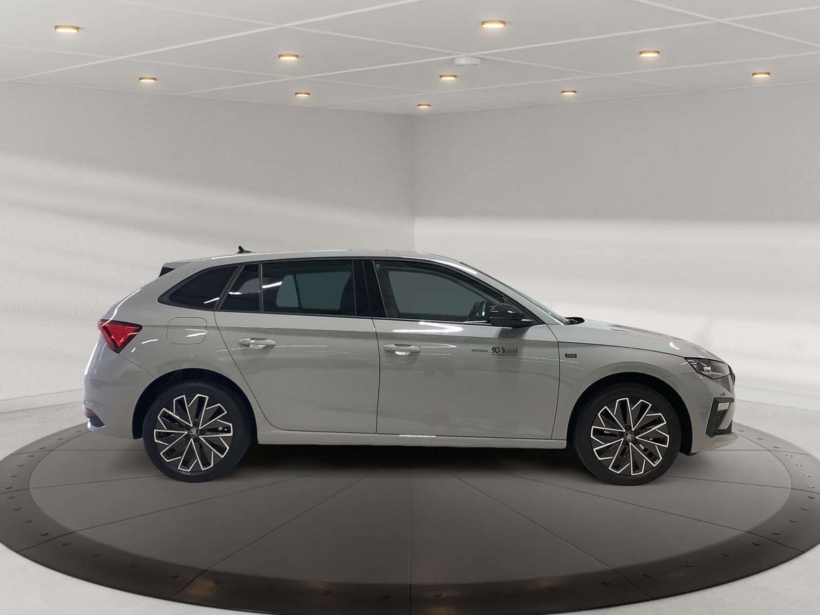 Scala Tour 85 kW DSG NAVI SMARTLINK LED RÜKAM