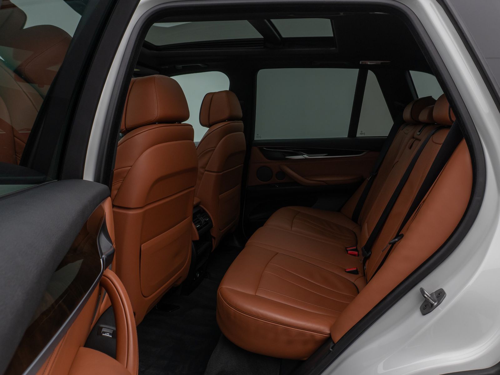 Fahrzeugabbildung BMW X5 xD40d M Sport HUD H/K SoftCL Komfort AHK Alar