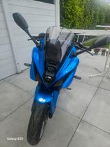 Suzuki GSX-8R