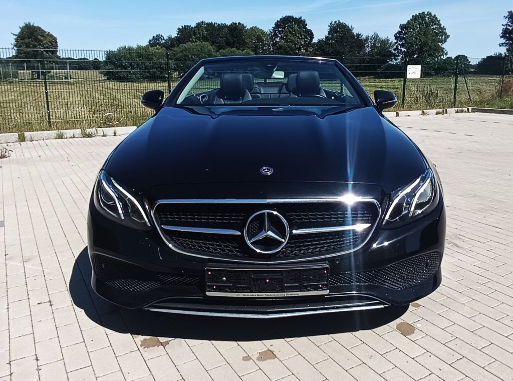 Image of Mercedes-Benz E 220