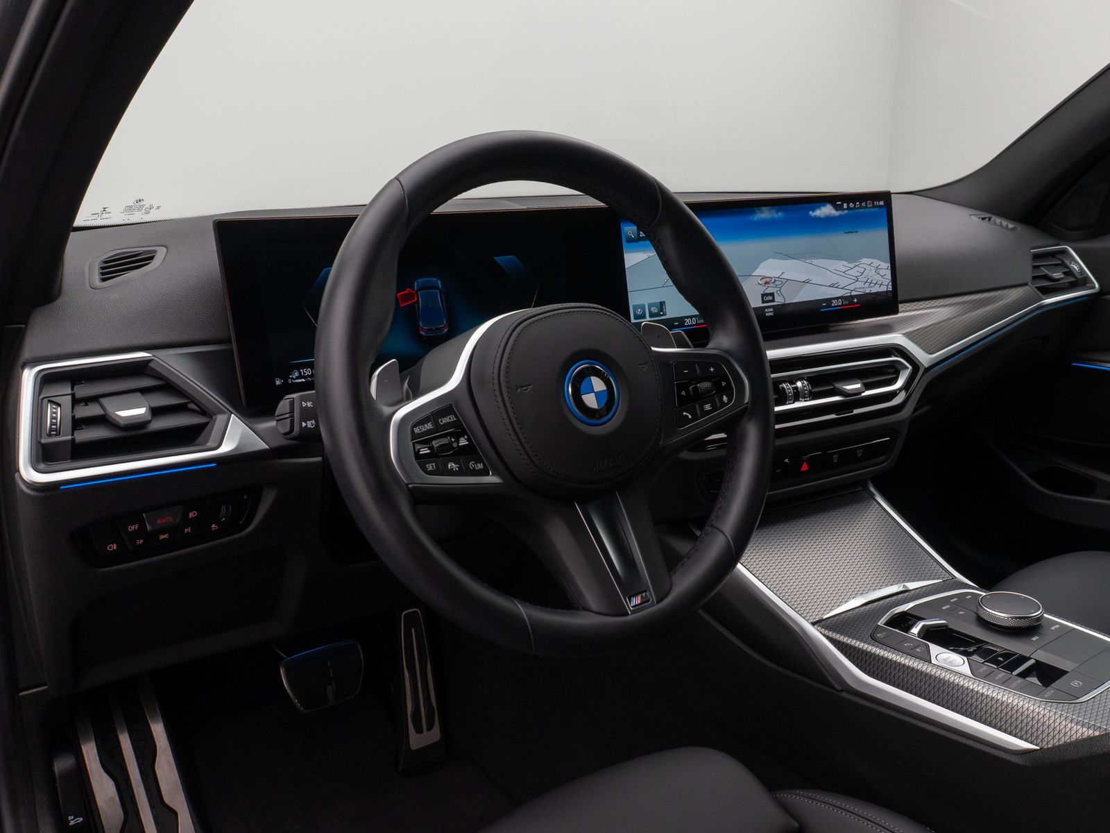 Fahrzeugabbildung BMW 330e M Sport Kamera DAB HiFi Stop&Go Komfort 19"