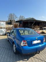 Volkswagen Bora 1.6  - blaue Volkswagen Bora