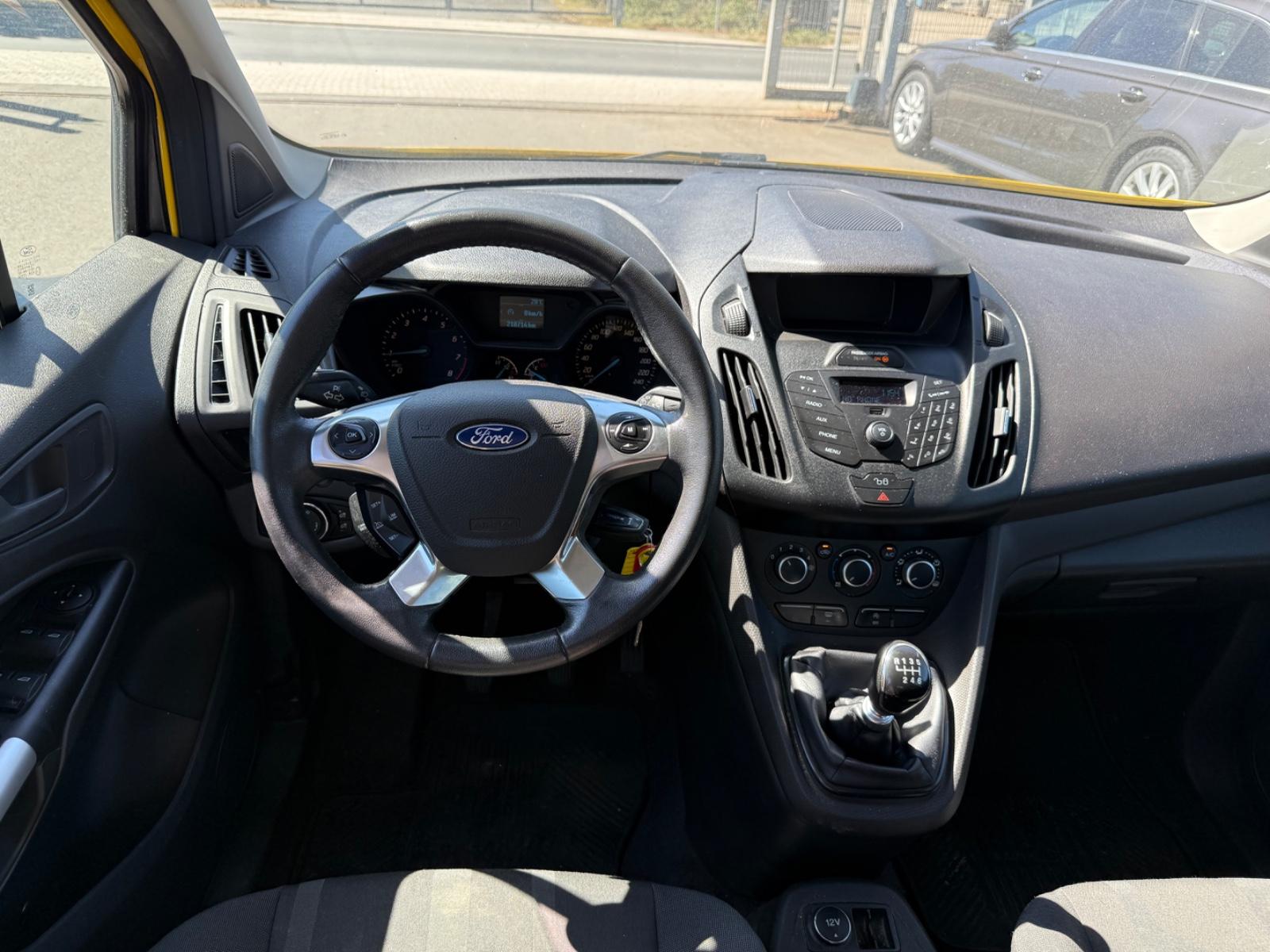 Ford Tourneo 2015 — photo 13