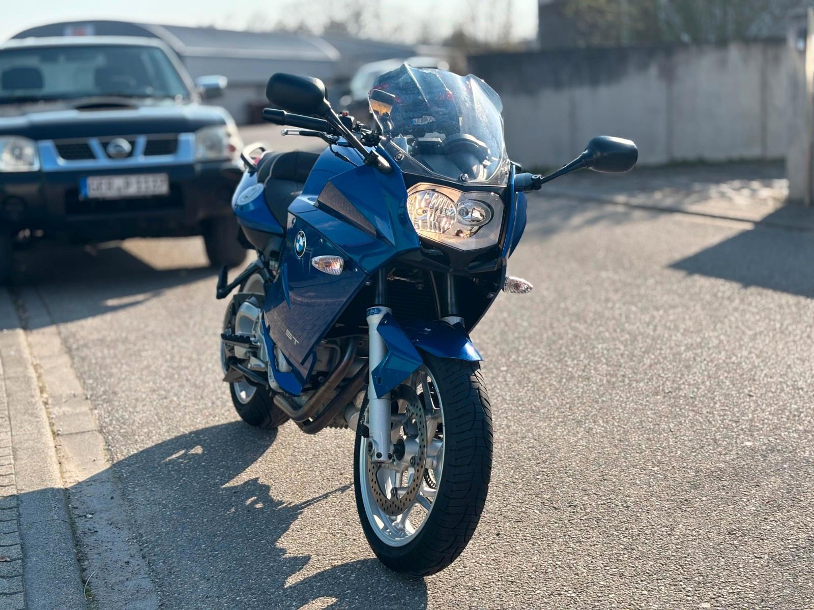 BMW F800ST *Topzustand ABS + Zubehör*