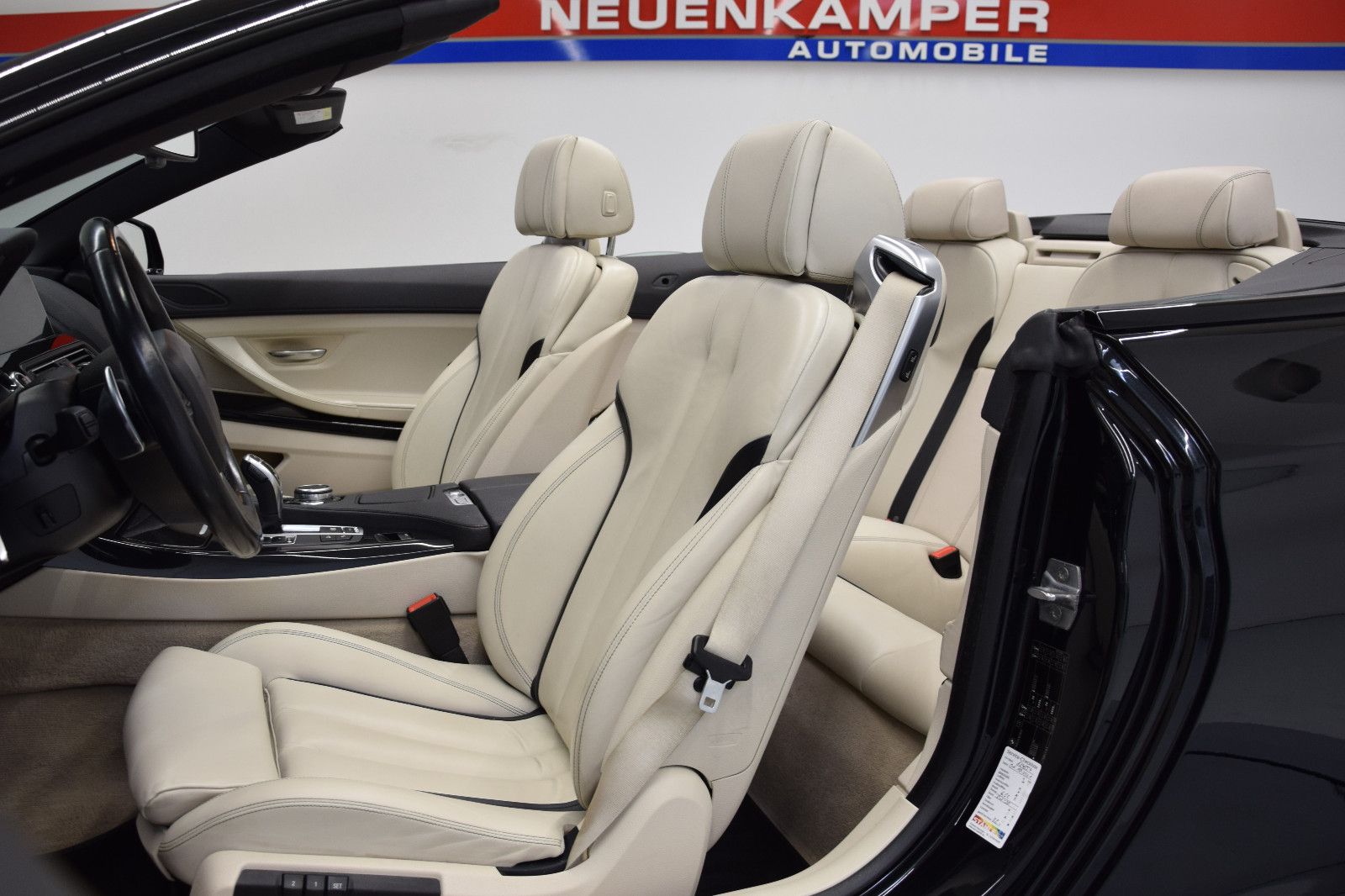 Fahrzeugabbildung BMW 640d xDrive Cabrio LED Navi Ambi Exklusiv-Leder