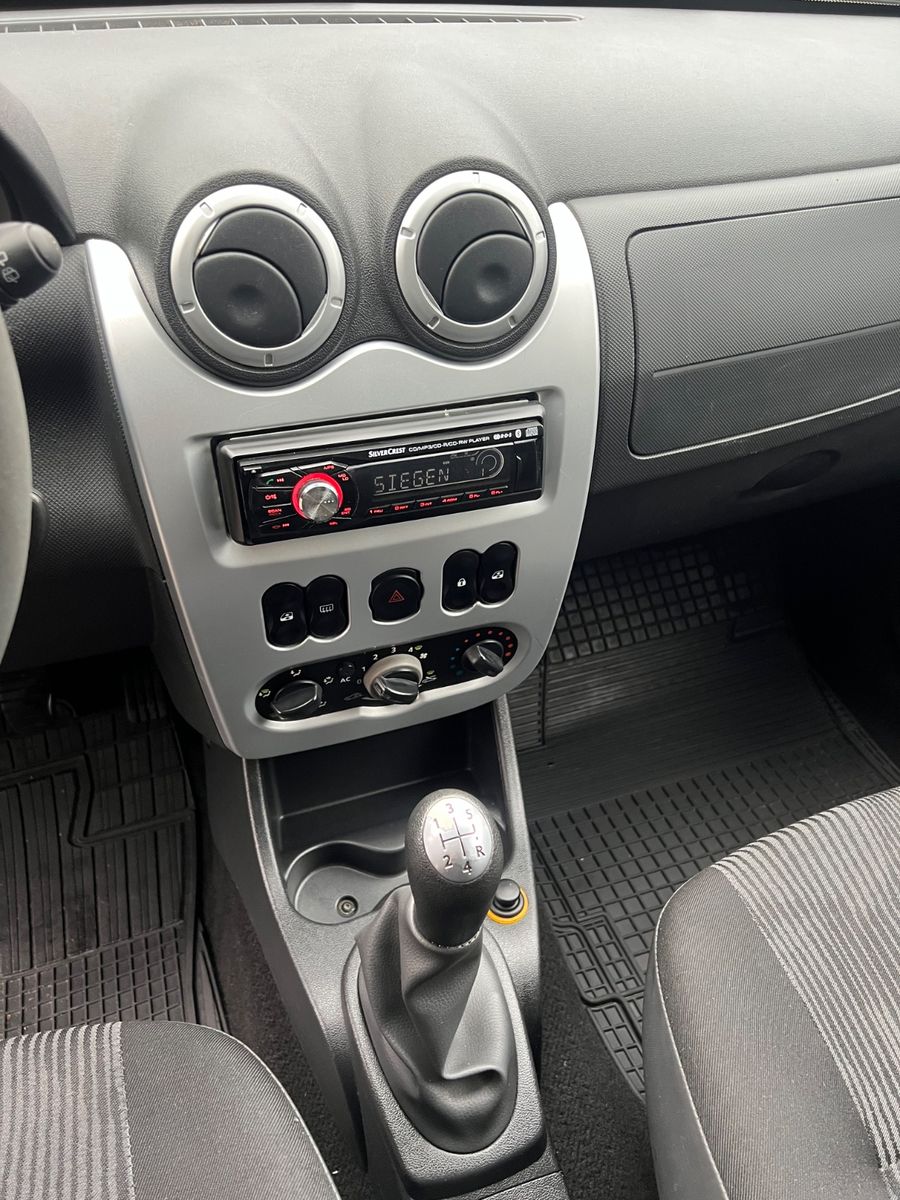 Fahrzeugabbildung Dacia Logan MCV Kombi Laureate * 7.SITZE *TÜV NEU*