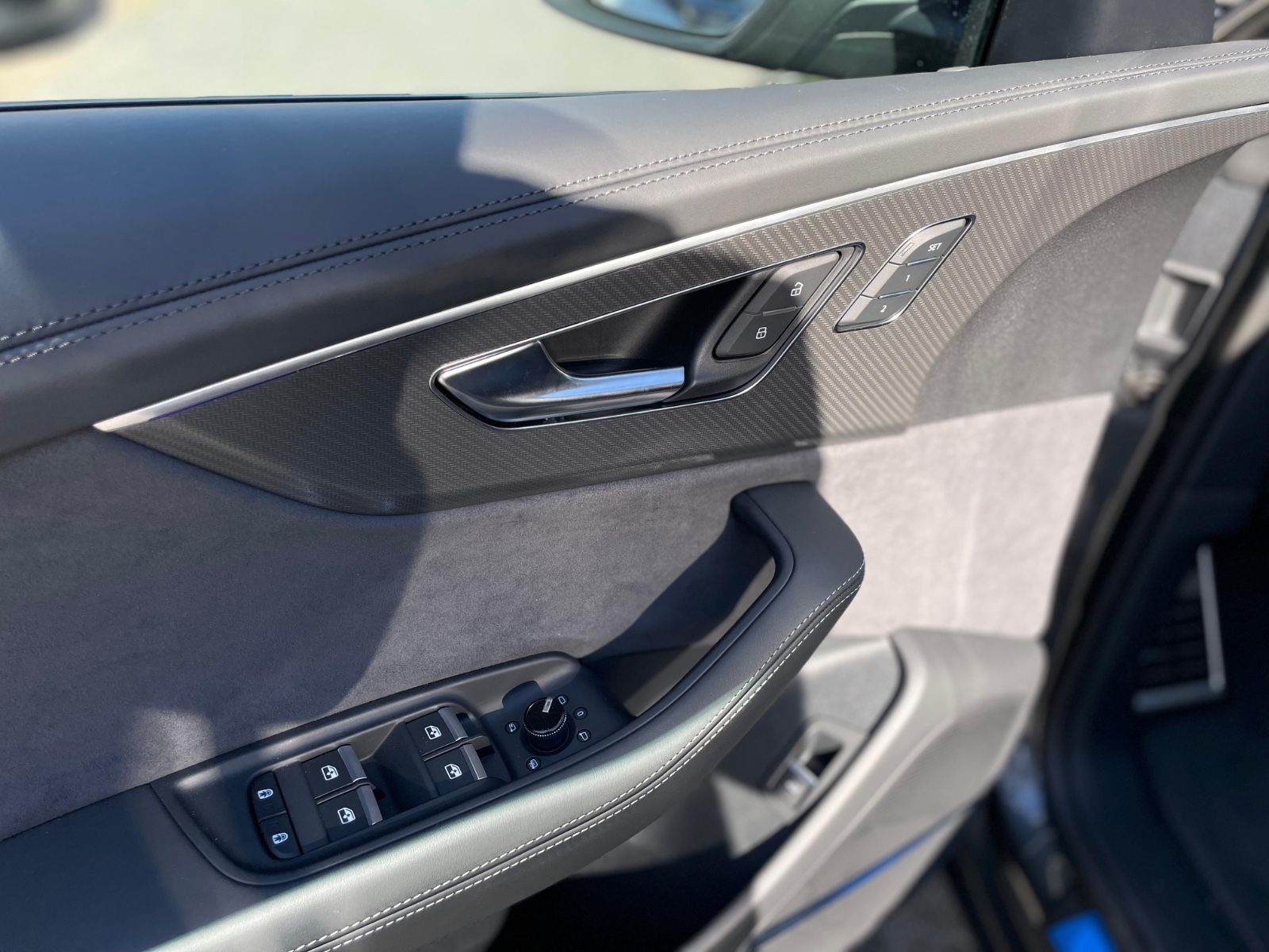 Fahrzeugabbildung Audi RSQ8 Performance Facelift |Keramik|305|Designpak