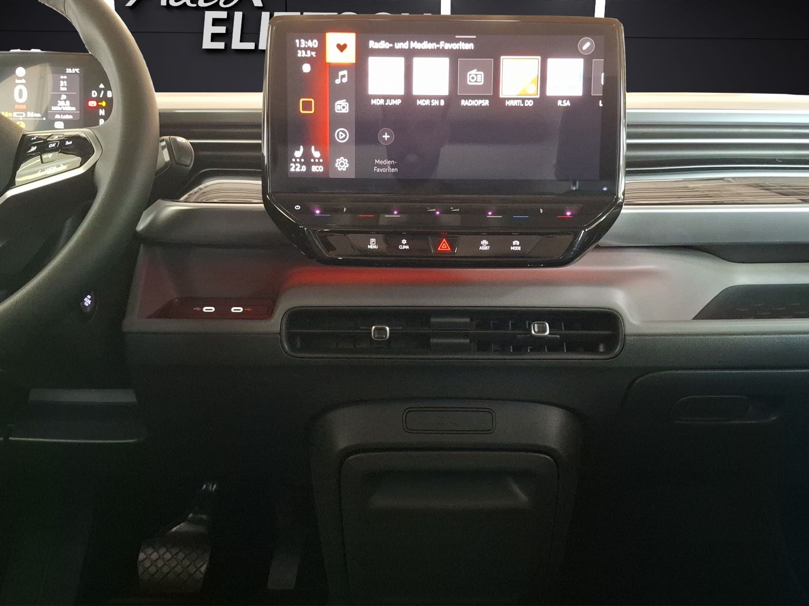 Fahrzeugabbildung Volkswagen ID. Buzz Pro 5-Si LED AHK Navi ACC RFK SH 19"
