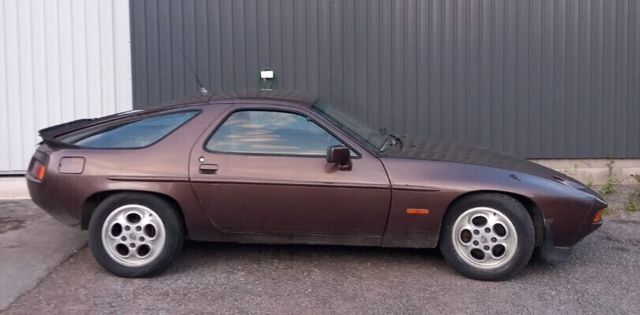 Porsche 928S 4.7S *Good condition*Negotiable price*