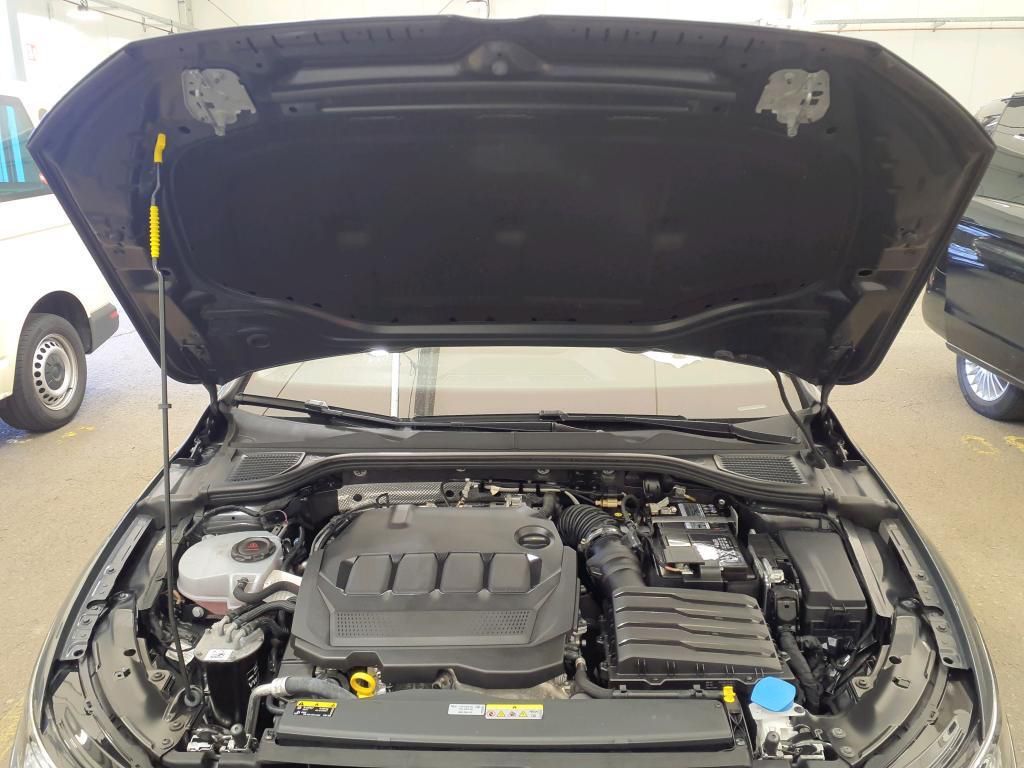 Volkswagen Golf Life 2.0 TDI SCR DSG PDC*Tempo*Klima*NAV*SH