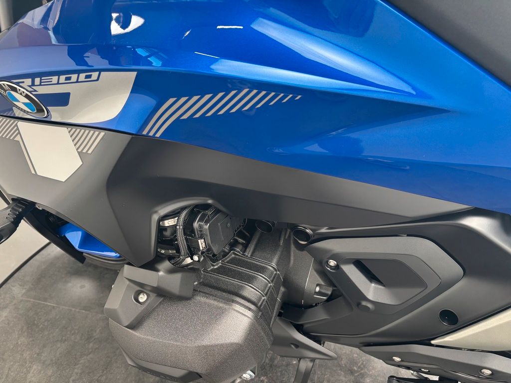 Fahrzeugabbildung BMW R 1300 R *NEUWERTIG *VIEL AUSSTATTUNG