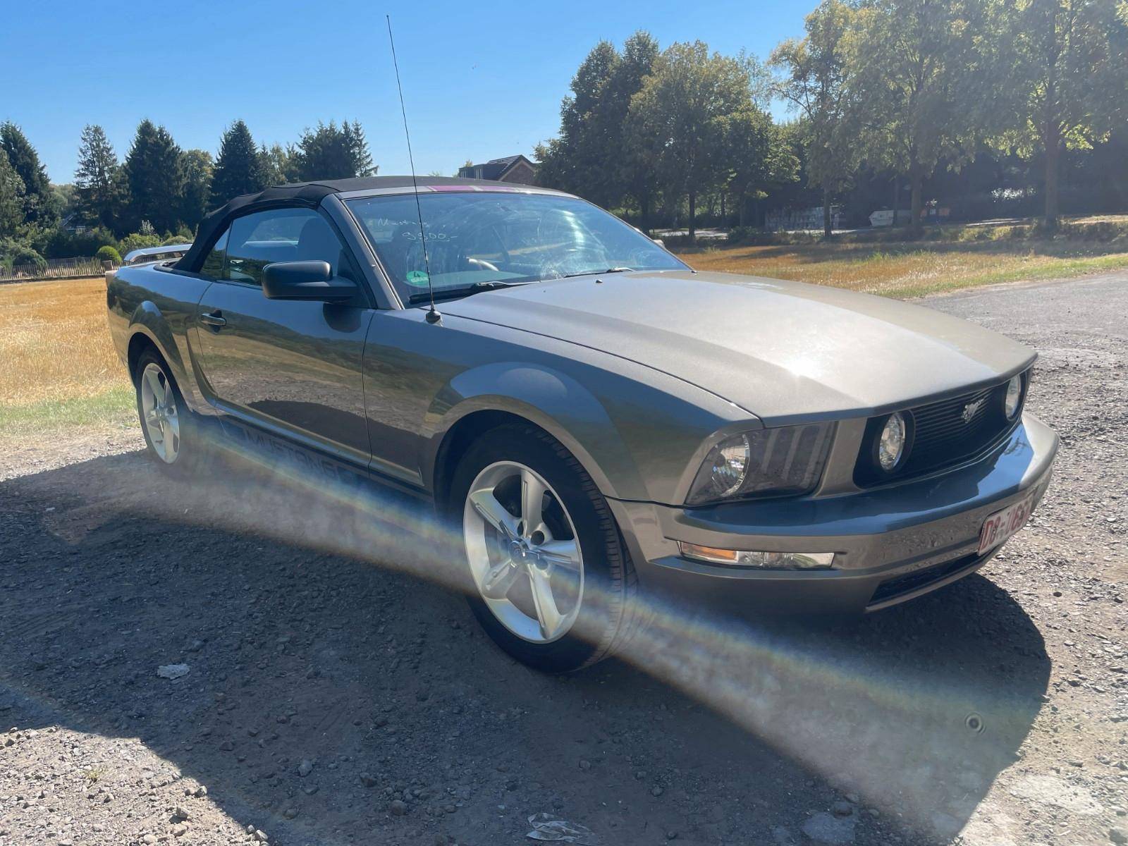 Ford Mustang Cabriolet 205ch - 2 ème main - Carnet entretien - Régulateur de vitesse - Capote changée