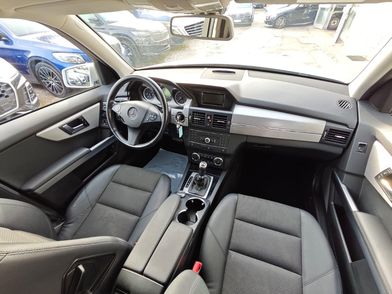 Mercedes-Benz GLK220 2010 — photo 15
