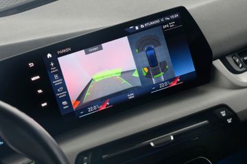 BMW 218d Active Tourer Widscreen RFK AHK 1.Hand
