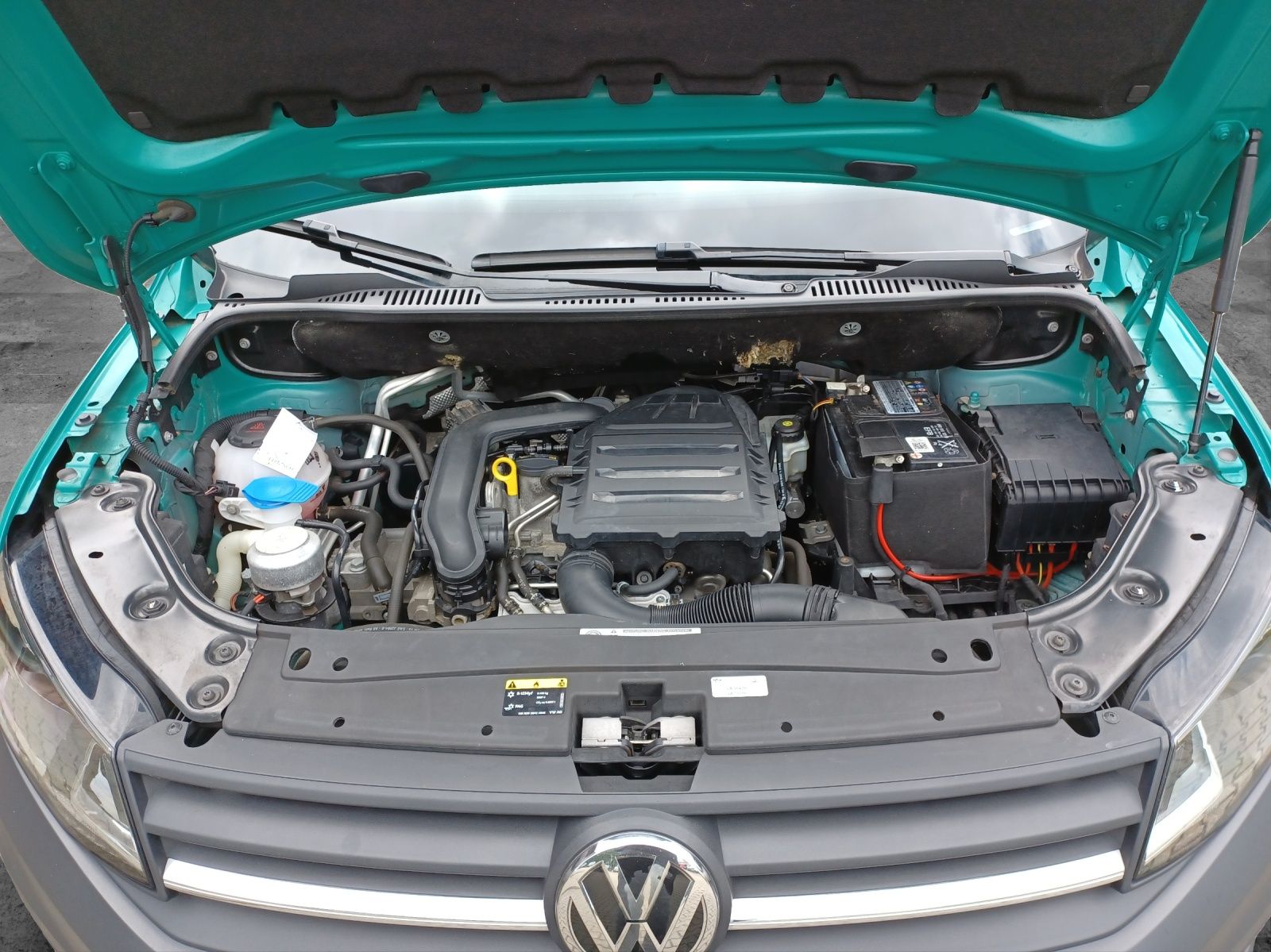 Fahrzeugabbildung Volkswagen Caddy Kombi TSI 7-Si Klima GRA PDC