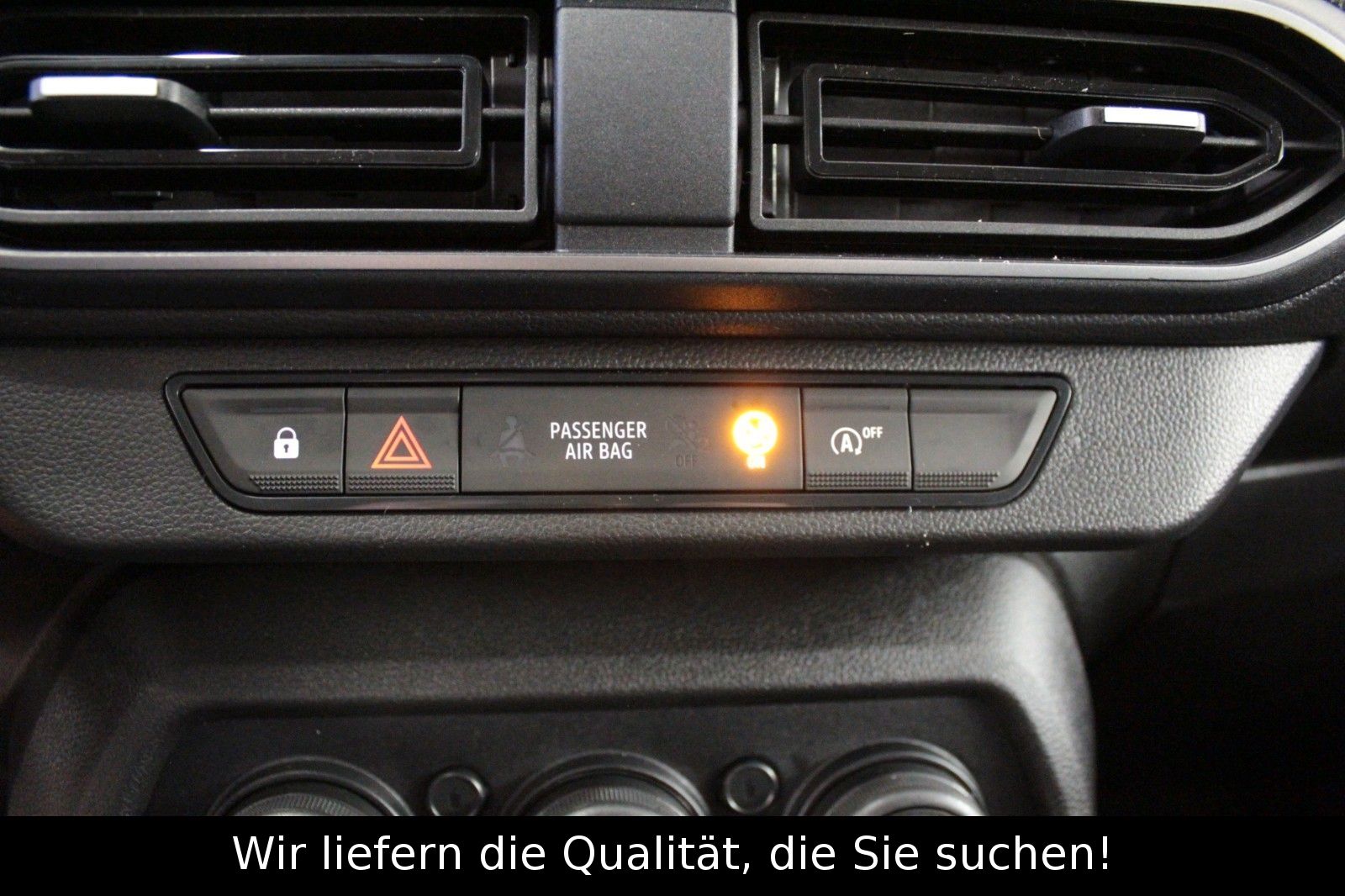 Fahrzeugabbildung Dacia Sandero SCe 65 Essential*Klima*Media Display*