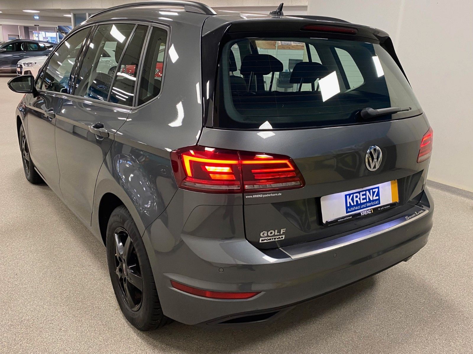 Fahrzeugabbildung Volkswagen Golf Sportsvan 1.0 TSI TRENDLINE+SITZHEIZUNG+TEL