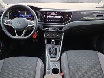 Fahrzeugabbildung Volkswagen Polo Life 1.0 TSI DSG IQ.DRIVE Klima