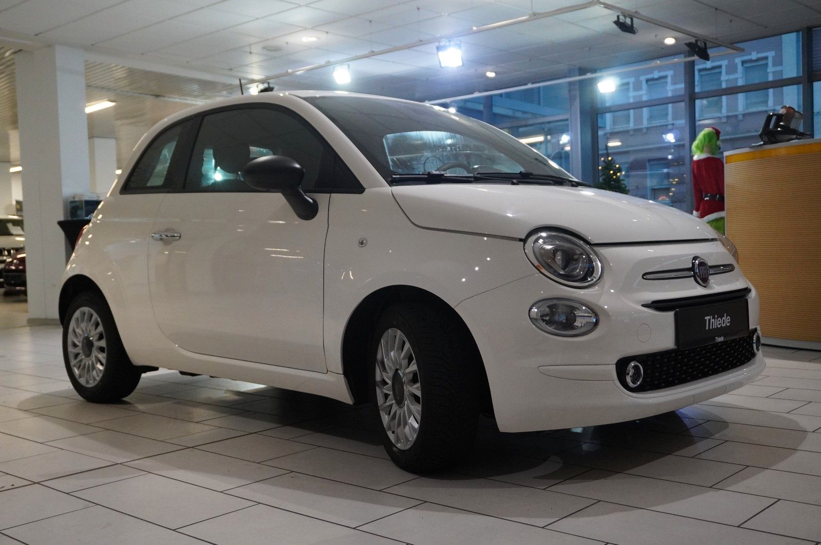 Fahrzeugabbildung Fiat 500 1.0 GSE HYBRID DOLCEVITA NAVI/LED/PDC/DAB+