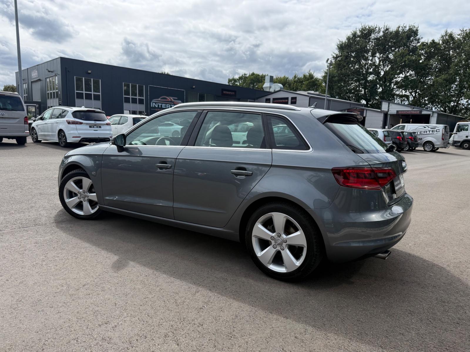 Audi A3 Sportback Sport Paket*XEN*PDC*SHZ*TEMP*HU NEU