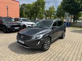 Volvo XC60 Summum AWD*Panorama*R.Kamera*V.Leder*AHK - Volvo XC60: Allradantrieb